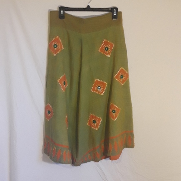 Skirt - Picture 1 of 3